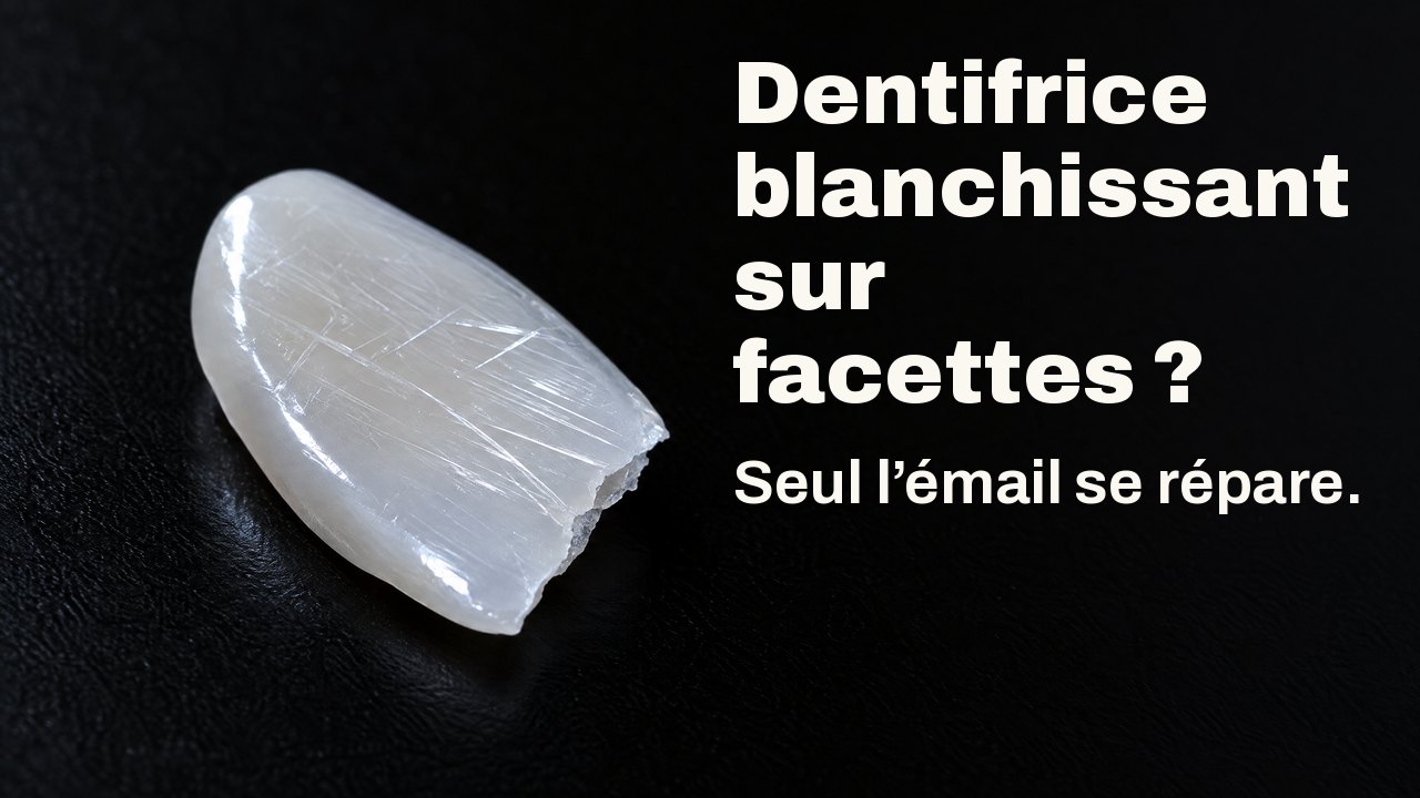 Dentifrice blanchissant sur facettes ? Seul l’émail se répare. En lumière rasante : un fin éclat de porcelaine brillante, comme une facette, strié de fines rayures, sur noir.