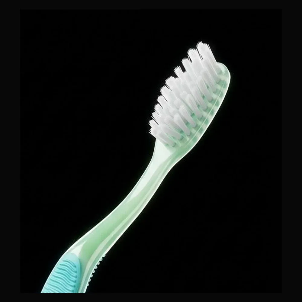 Das Experten SENSITIV ultra-soft toothbrush with DuPont Tynex filaments
